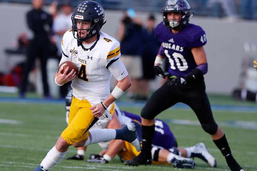 Highland Park QB Chandler Morris (4) runs away from College Station defense to score a...