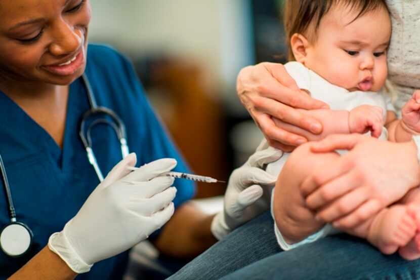 Las vacunas parecen ayudar y mejorar a personas con ciertas enfermedades. /iSTOCK
