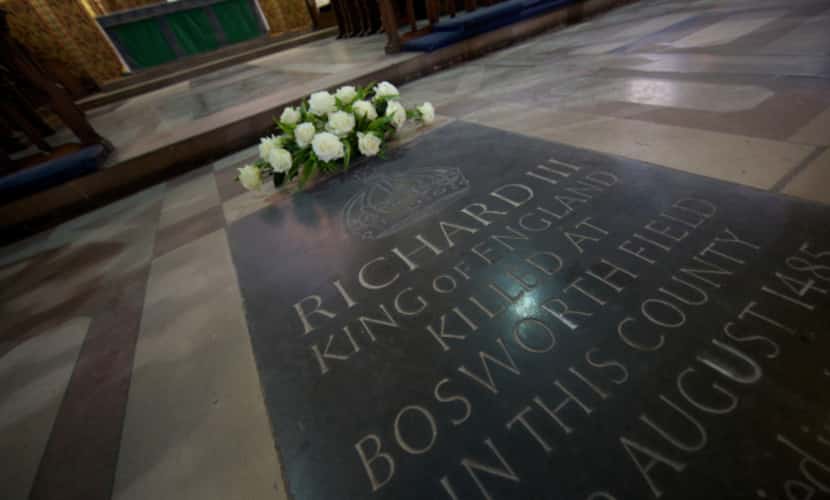 A plaque in remembrance of King Richard III lies in Leicesiter Cathedral.