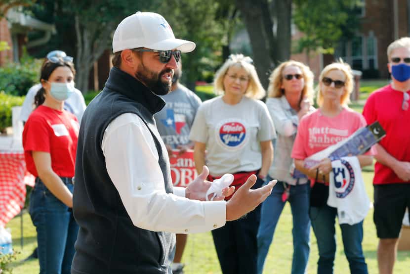 State Rep. Jeff Leach speaks to volunteers before a door-knocking campaign in Plano.