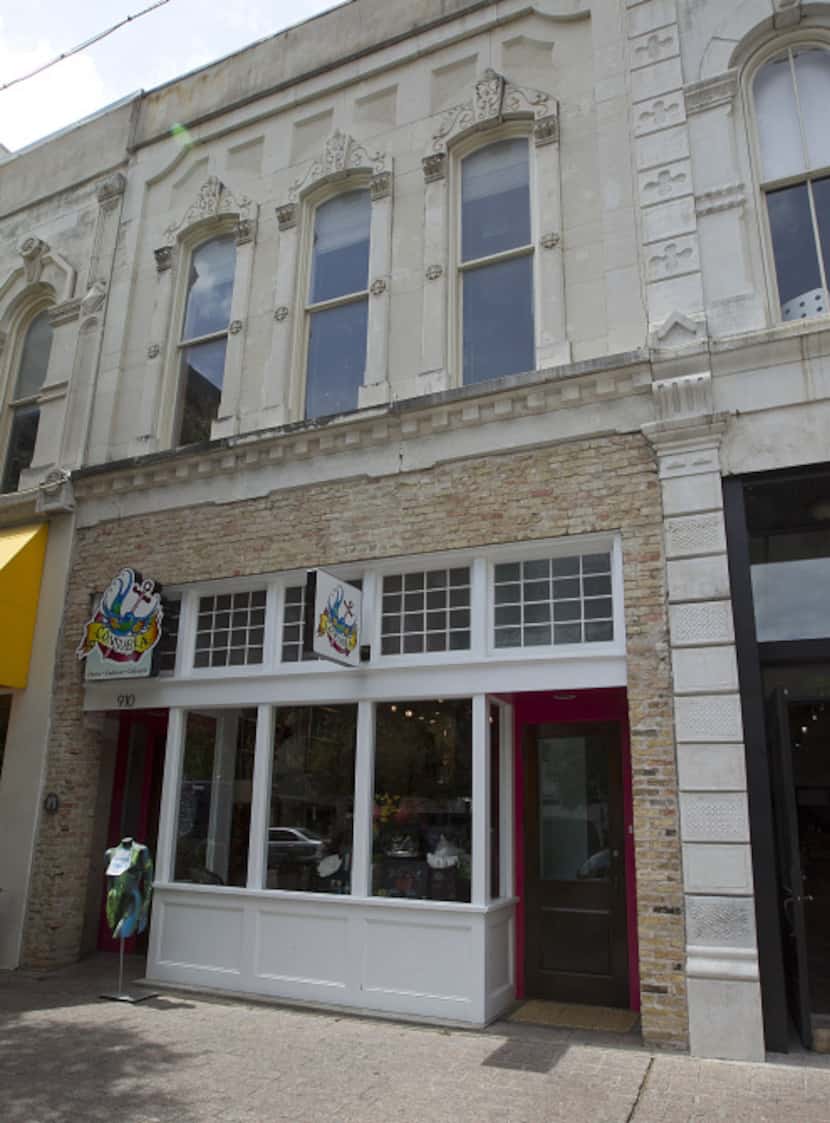 The new headquarters includes a small storefront on busy Congress Avenue.