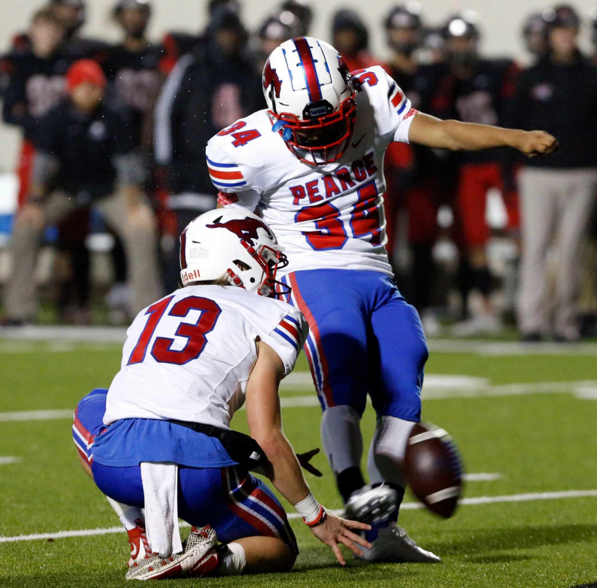 Richardson Pearce kicker Victor Robles (34) kicks a field goal during the first half of...