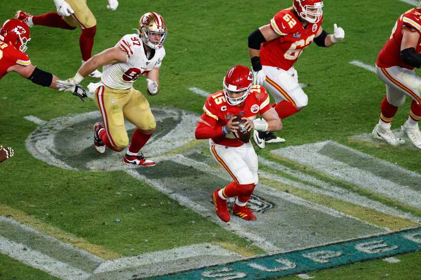 Kansas City Chiefs quarterback Patrick Mahomes (15) in action against the San Francisco...