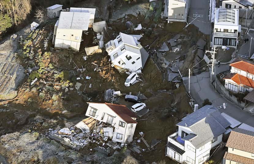 Casas destruidas por un sismo en Kanazawa, en la prefectura de Ishikawa, Japón, en una...