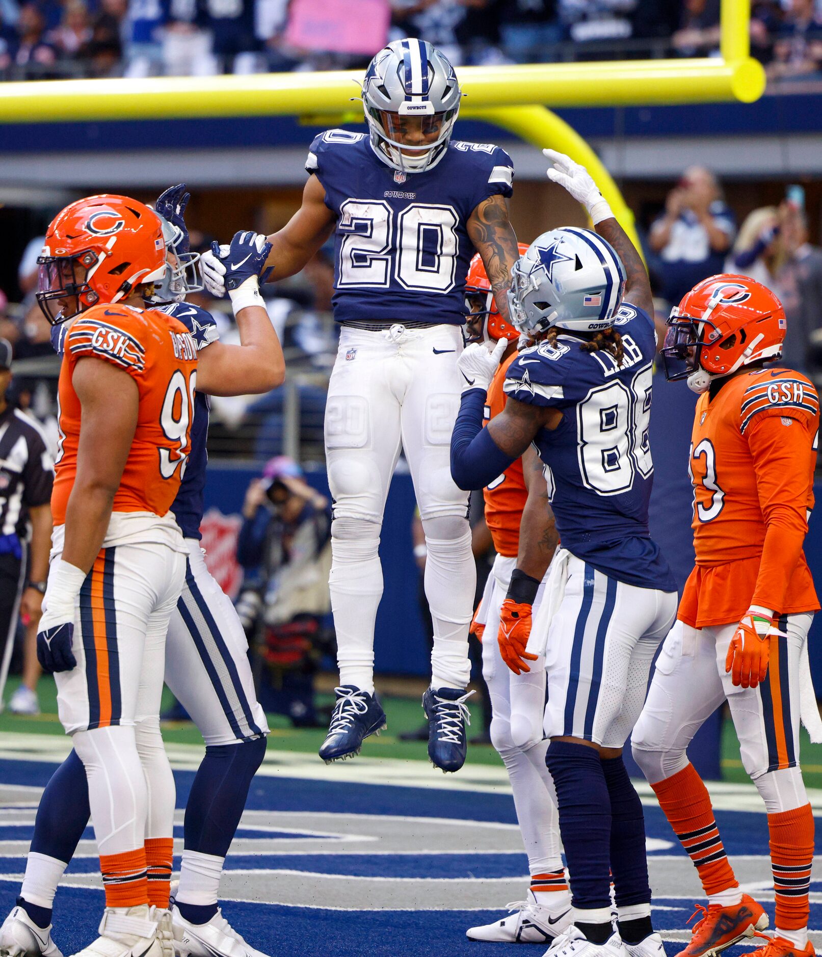 Dallas Cowboys running back Tony Pollard (20) celebrates his touchdown with Dallas Cowboys...