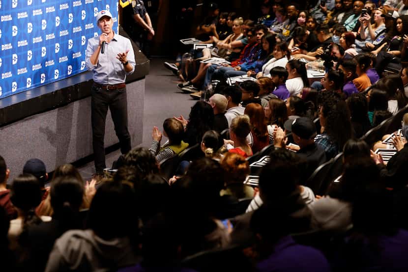Democratic gubernatorial candidate Beto O'Rourke speaks to students at Dallas College's El...