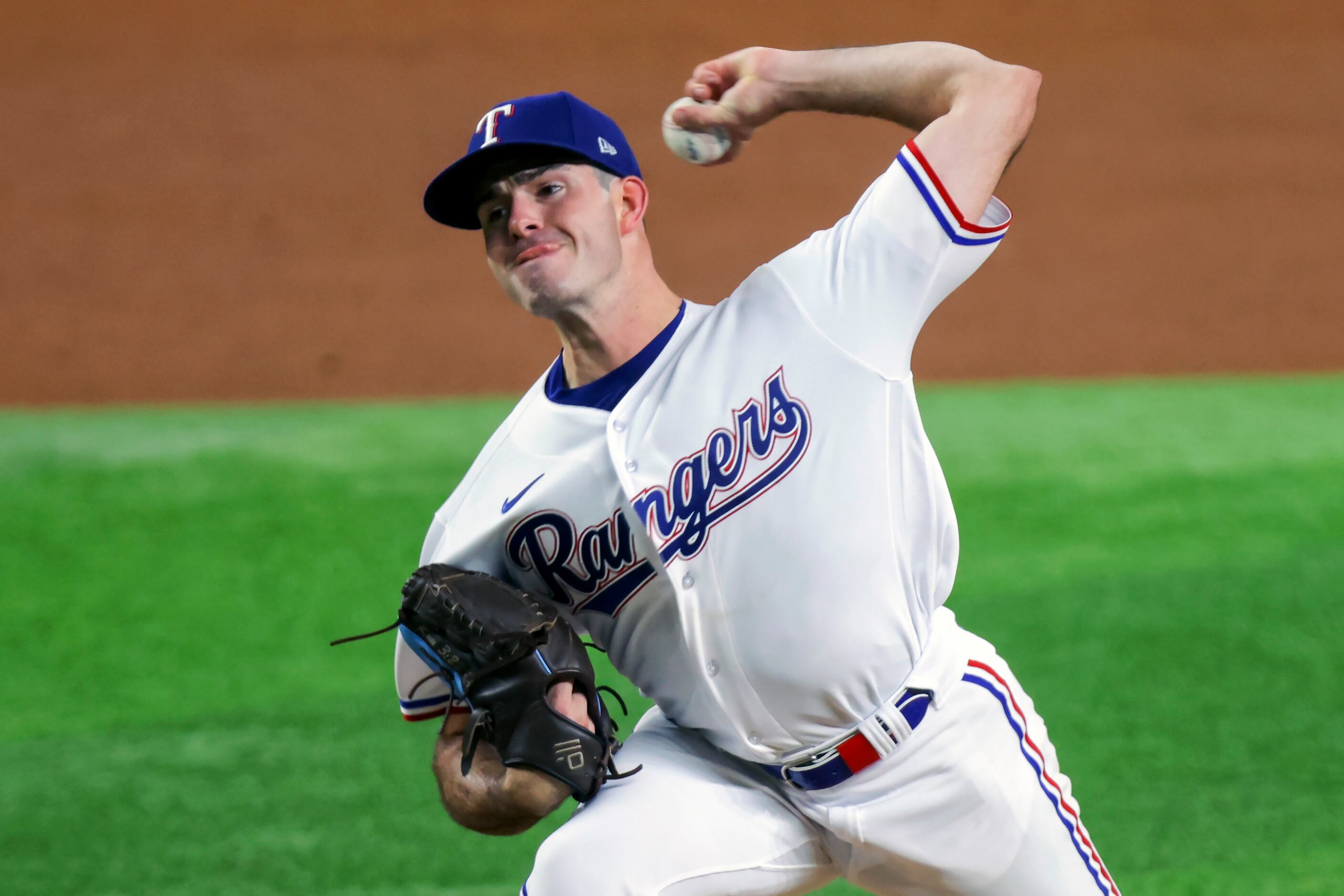 Texas Rangers 5, Detroit Tigers 0