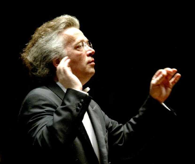 Principal guest conductor Claus Peter Flor directs the Dallas Symphony Orchestra in 2005.