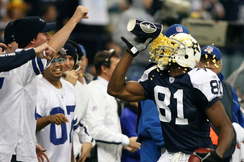 FILE - In this Nov. 29, 2007, file photo, Dallas Cowboys wide receiver Terrell Owens (81)...