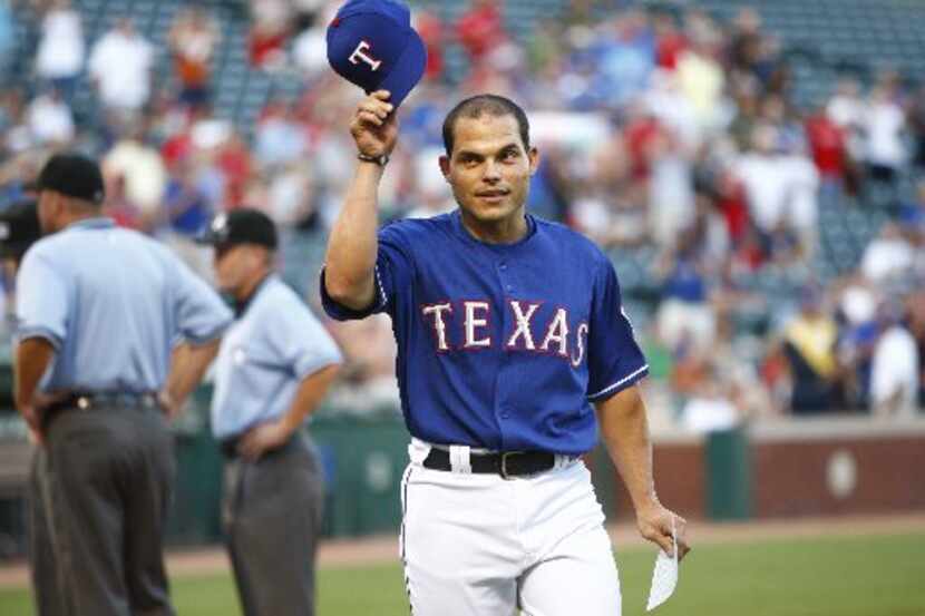 ORG XMIT: *S1978786A* (Taken 08-18-09) --- Texas Rangers catcher Ivan "Pudge" Rodriguez (7)...
