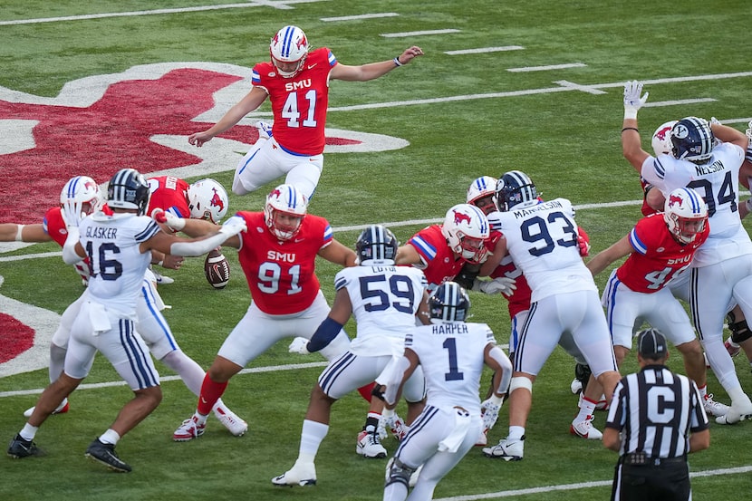 SMU place kicker Collin Rogers (41) kicks a field goal during the first half of an NCAA...