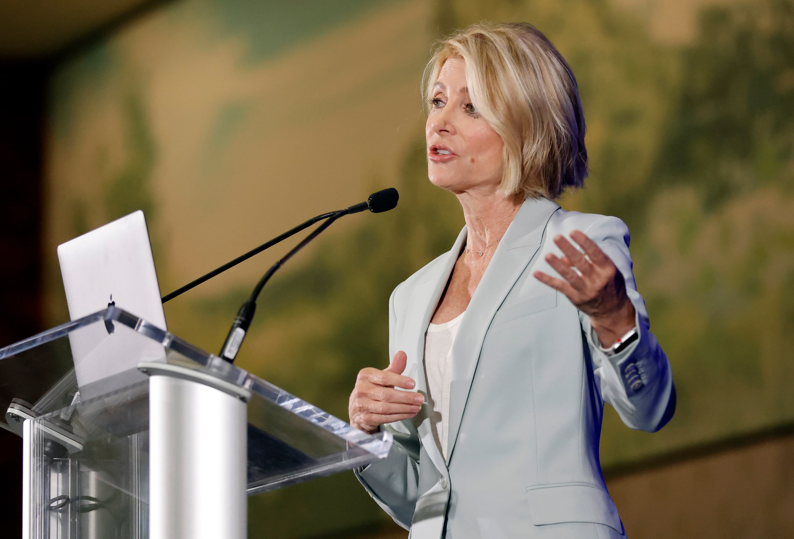 Former Texas State Senator Wendy Davis delivers a speech before delegates and guests...