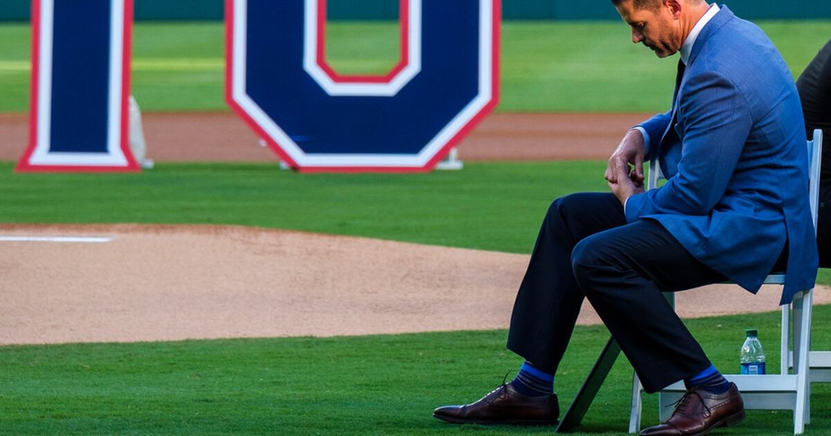 Rangers retire jersey No. 10 of all-time great Michael Young