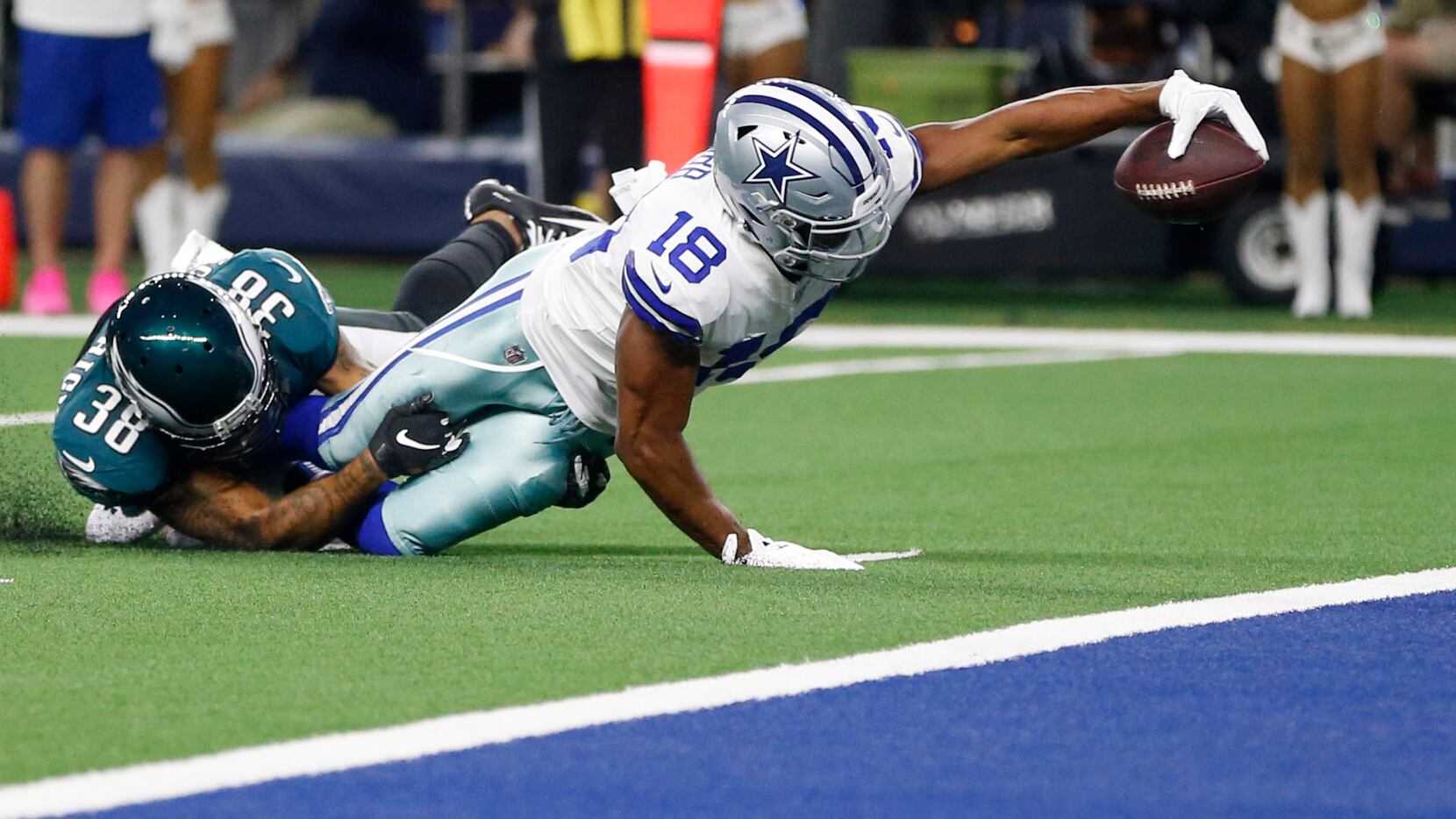SportsDay experts' NFL picks for Week 16: Cowboys-Eagles, Bills
