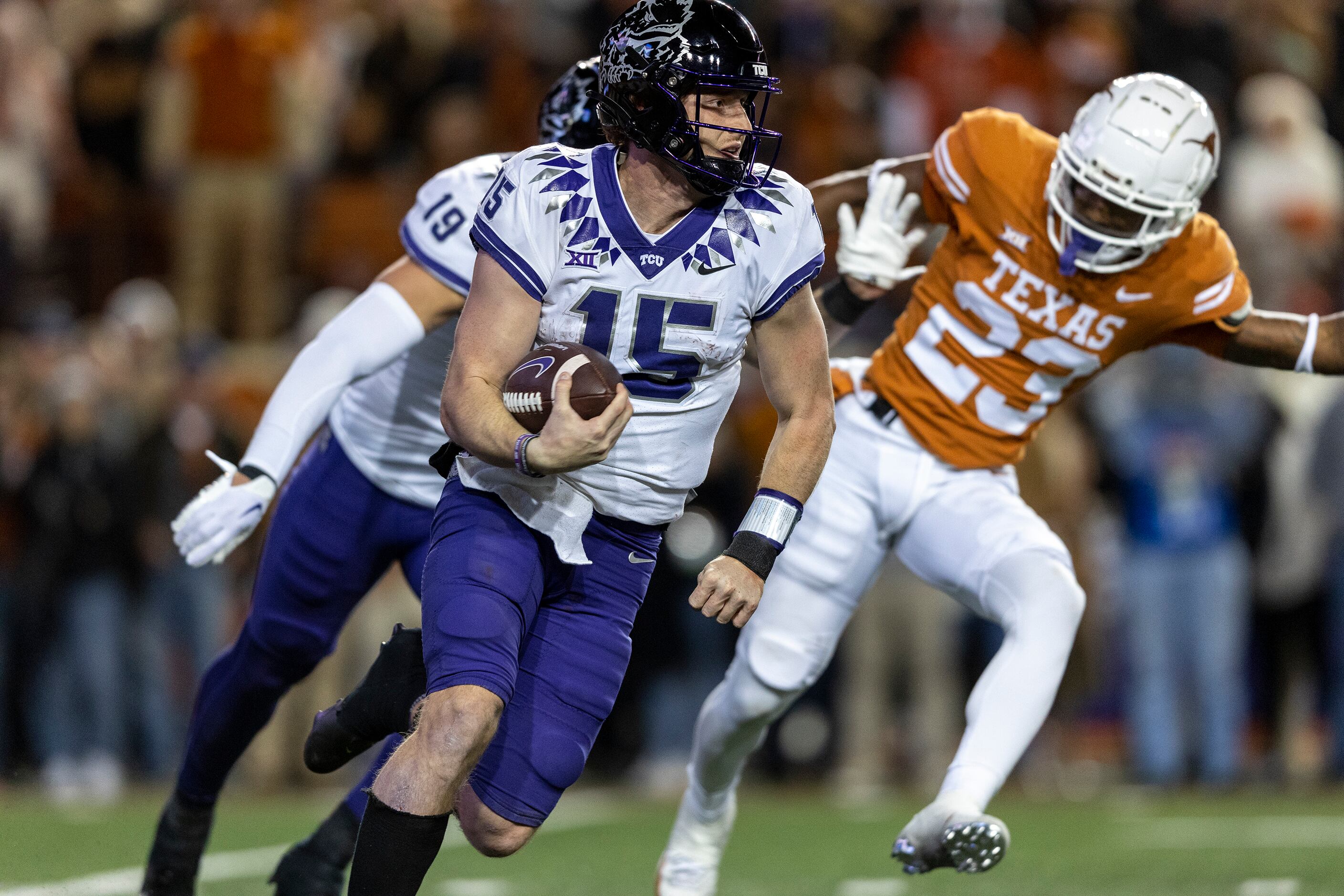 No. 7 Texas holds off No. 22 TCU to reach Big 12 title game