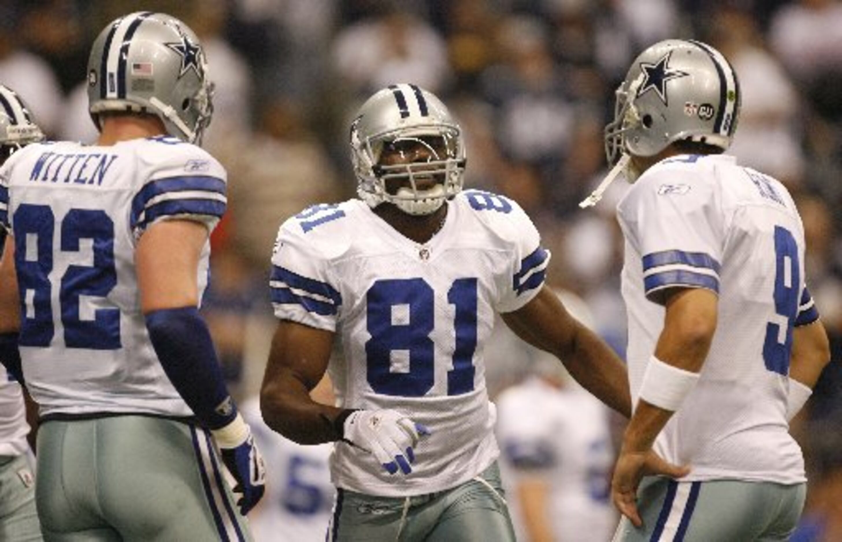 Complex Sports on X: According to his agent, NFL Hall of Fame wide  receiver Terrell Owens is looking to make a return to the NFL, possibly  with the Cowboys 