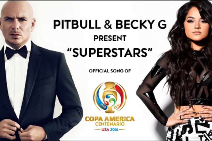 Pitbull y Becky G. Foto oficial de Copa América
