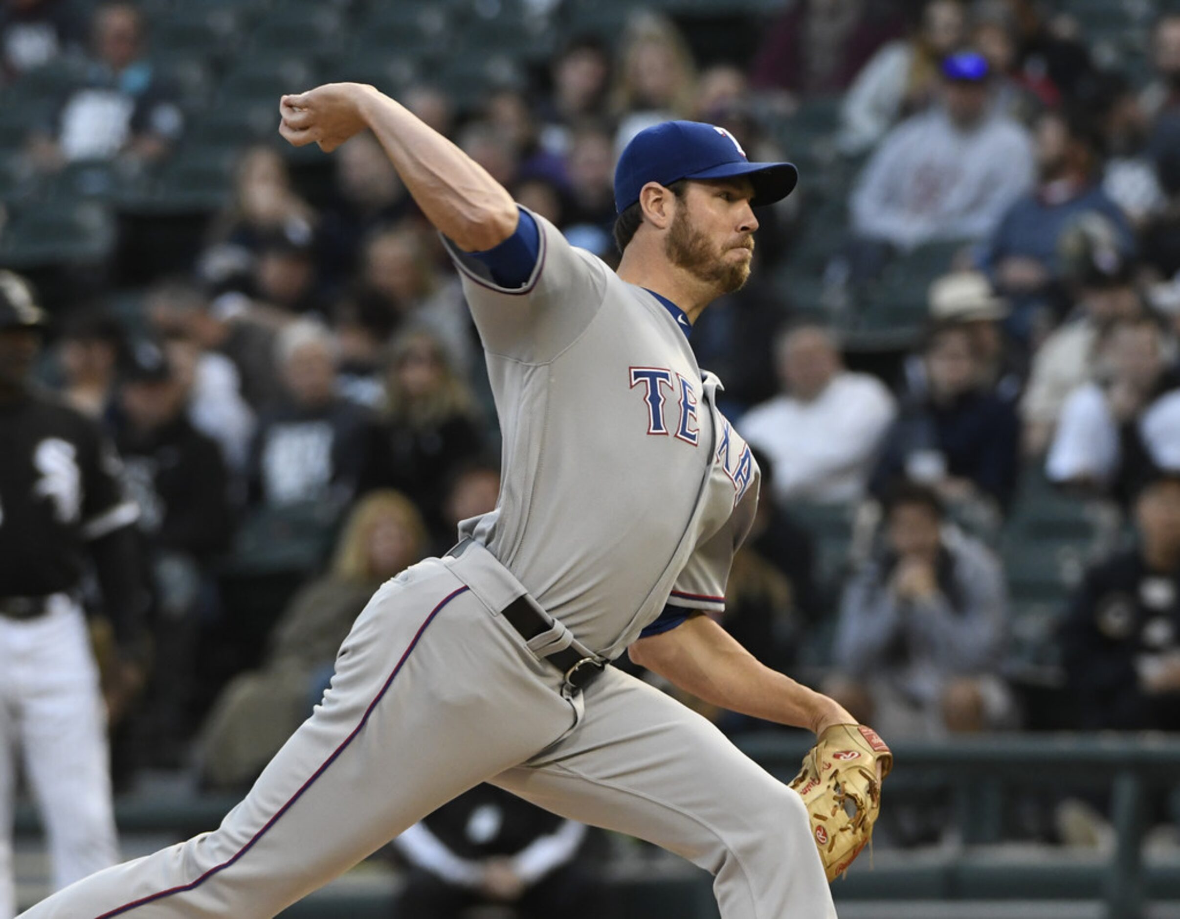 CHICAGO, IL - MAY 17: Doug Fister #38 of the Texas Rangers pitches against the Chicago White...