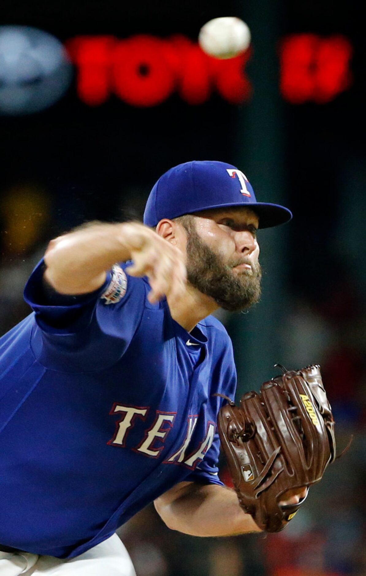 Texas Rangers starting pitcher Lance Lynn (35) throws during the fifth inning against the...