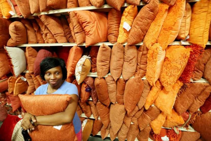 
Lisa Johnson of Dallas shops for pillows with her brother, Warren Mcgee (not pictured).