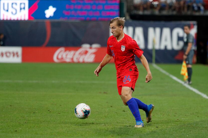 United States' Paxton Pomykal controls the ball during the second half of a friendly soccer...