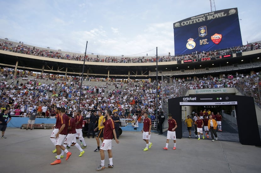 AS Roma players enter the field before the first half of International Champions Cup...