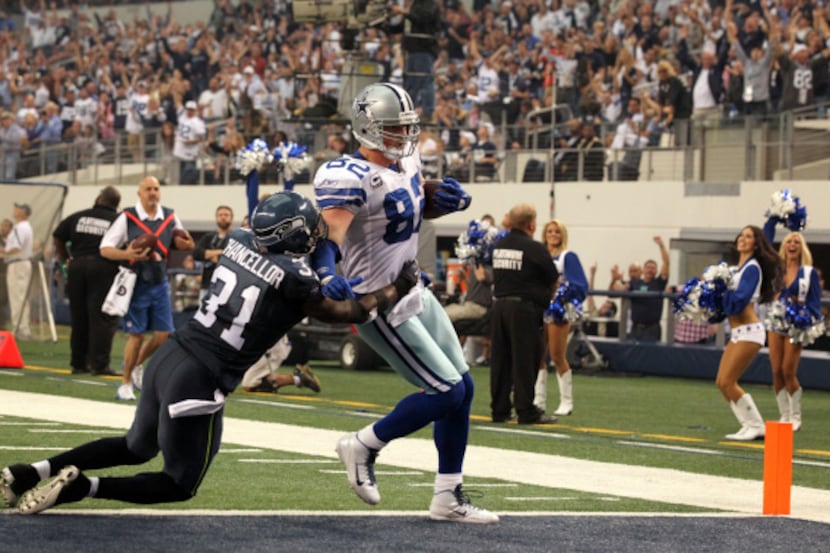 Dallas Cowboys tight end Jason Witten (82) scores a touchdown against Seattle Seahawks...