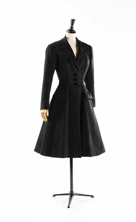 Design from Cristóbal Balenciaga in 1942.