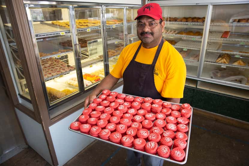 Francisco Farias, owner of La Estrella y Familia, offers a variety of pan dulce.