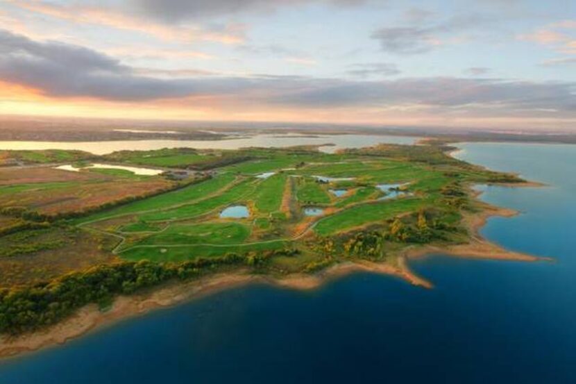 A golf course on the Wynnwood peninsula stretches out into Lewisville Lake. The nearby...