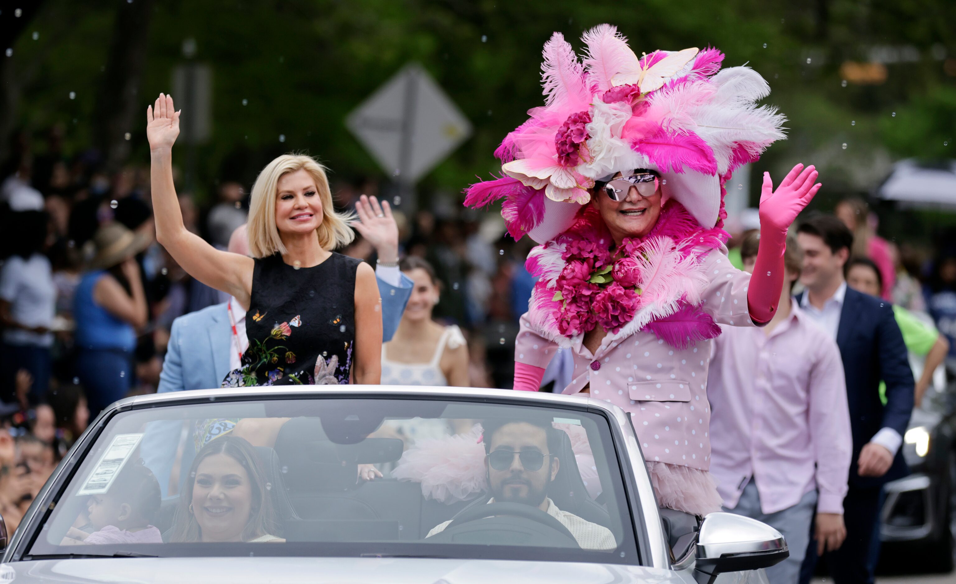 Easter in Turtle Creek Park co-chairman Kristin Hallam (left) and lifestyle guru Steve...