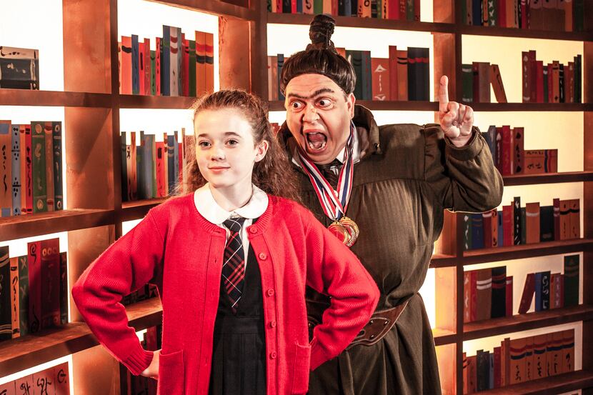 BJ Cleveland as Miss Trunchbull and Emma Grace Freeman as the title character in Casa...