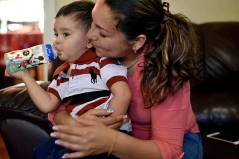 Marta Hernández estuvo cerca de dos meses en dos centros de detención con sus hijos. En la...