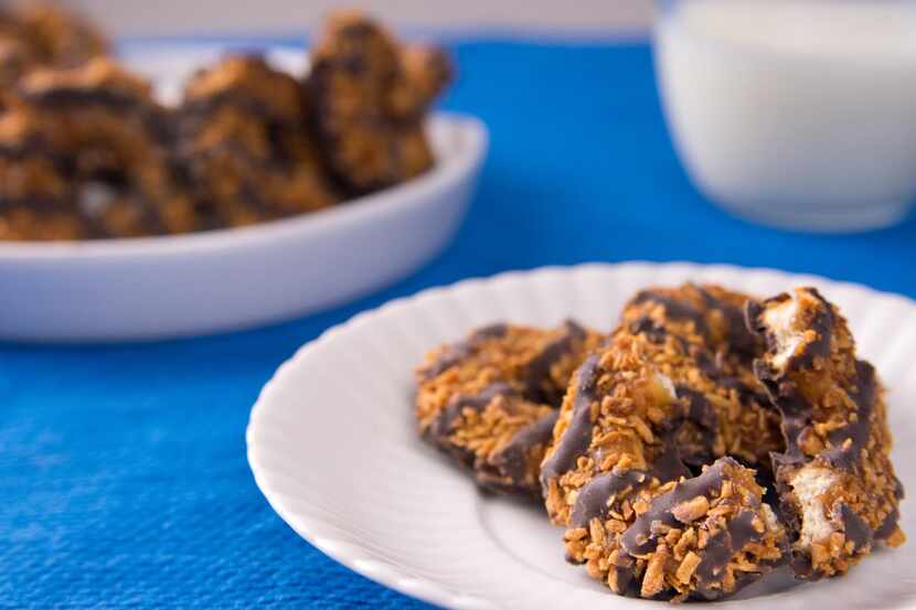 These are Samoas -- or Carmel deLites, depending on where you live. 