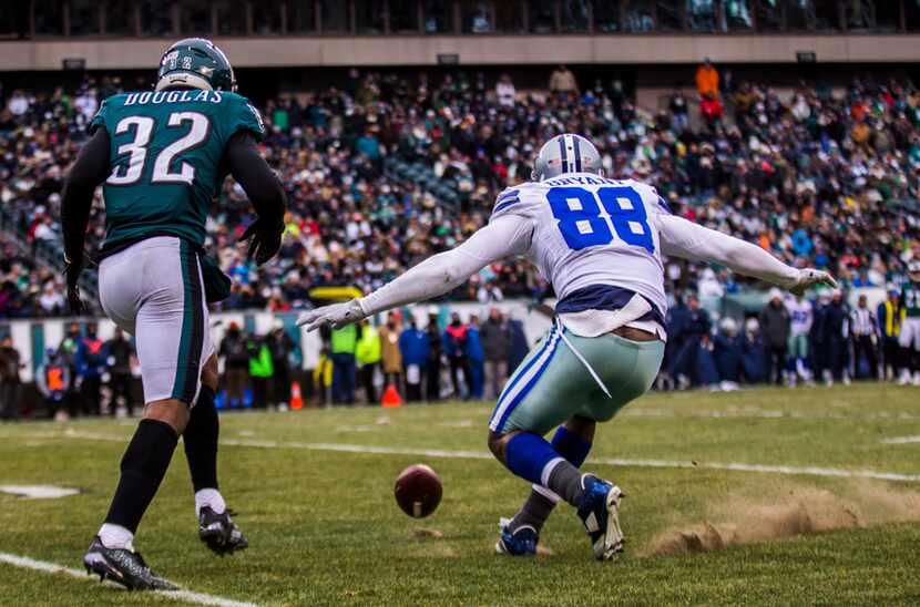 Dallas Cowboys wide receiver Dez Bryant (88) misses a passs during the second quarter of an...