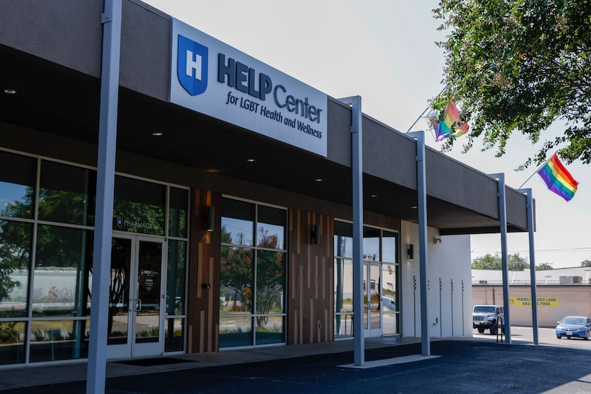 La entrada de The Help Center for LGBT Health and Wellness en Fort Worth.