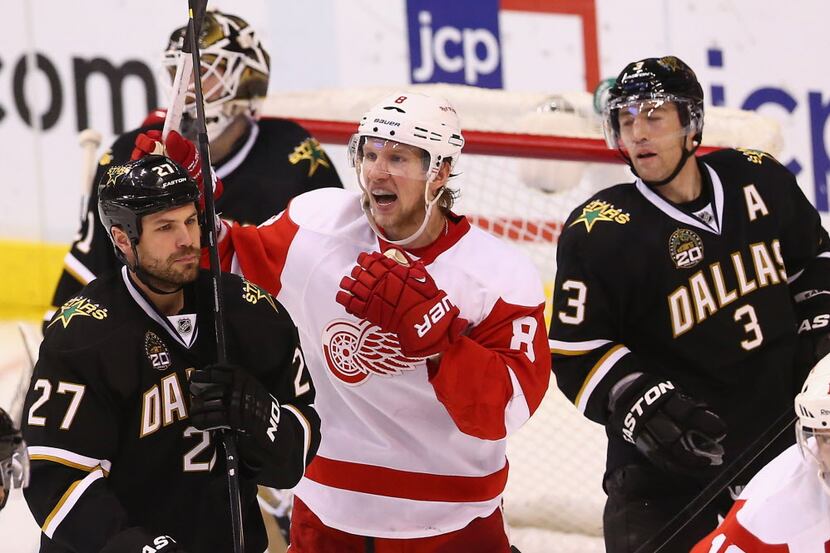 DALLAS, TX - APRIL 27:  Justin Abdelkader #8 of the Detroit Red Wings celebrates a goal in...