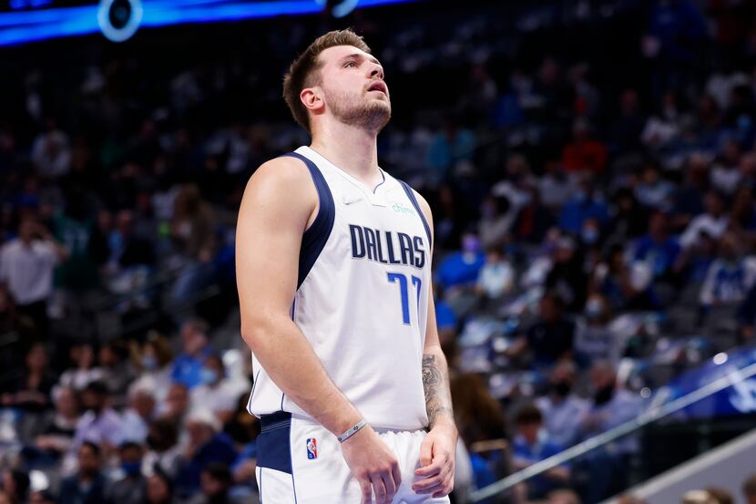 Dallas Mavericks guard Luka Dončić (77) during the first quarter of a NBA game between the...