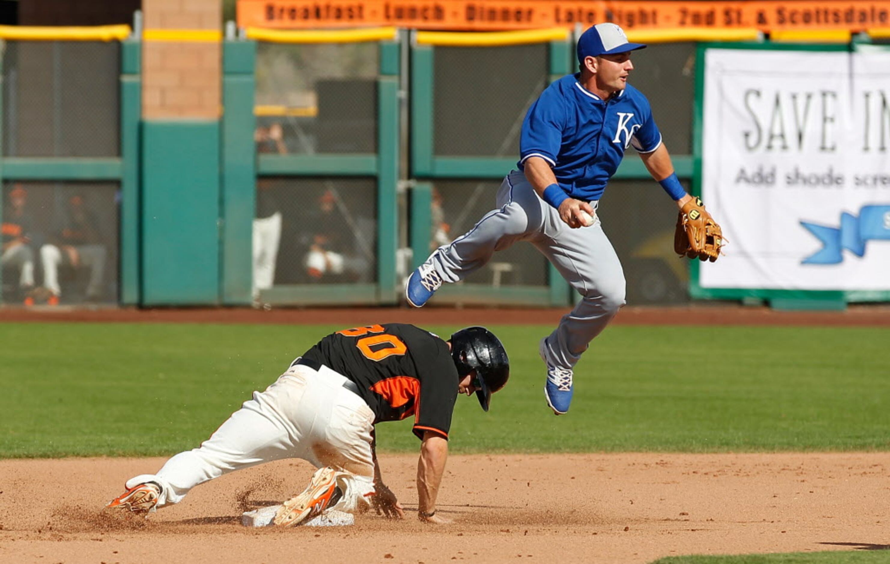 San Francisco Giants Fortify Their Roster By Adding Shortstop