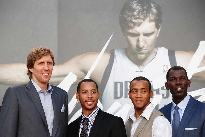 COLOGNE, GERMANY - SEPTEMBER 16:  (L-R) NBA players Dirk Nowitzki, Devin Harris, Monta Ellis...