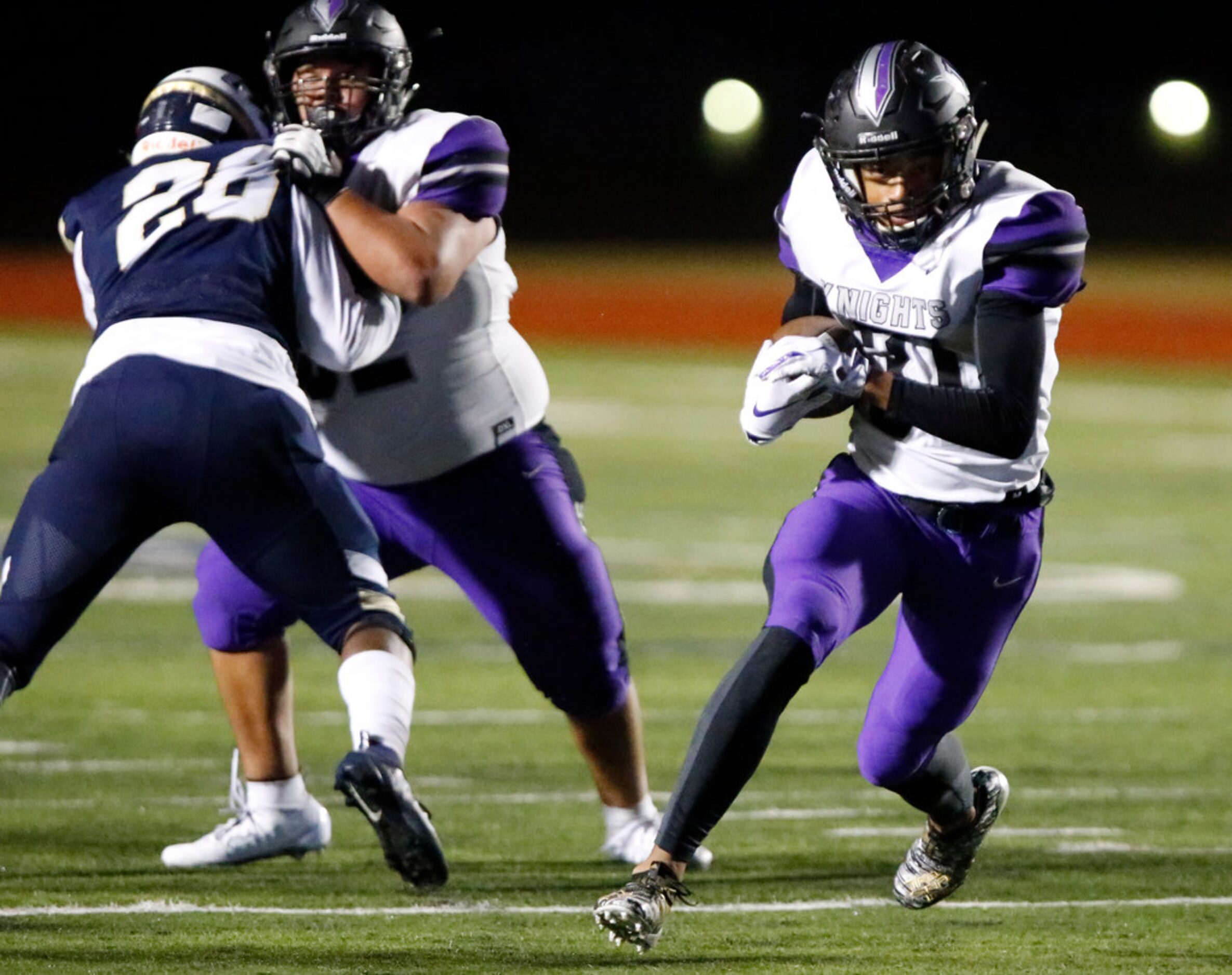 Independence High School running back Reggie Bush (31) carries the ball during the first...