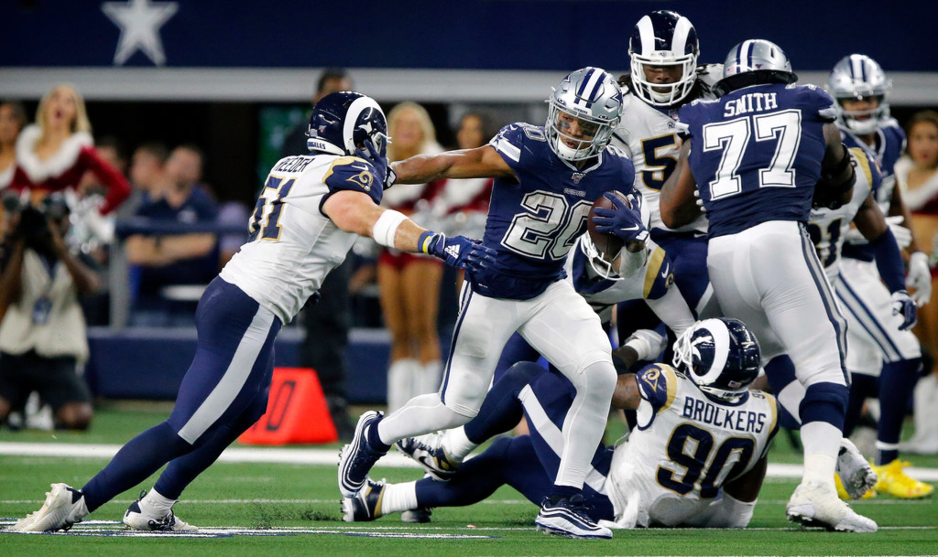 Los Angeles Rams linebacker Troy Reeder (51) during a time out