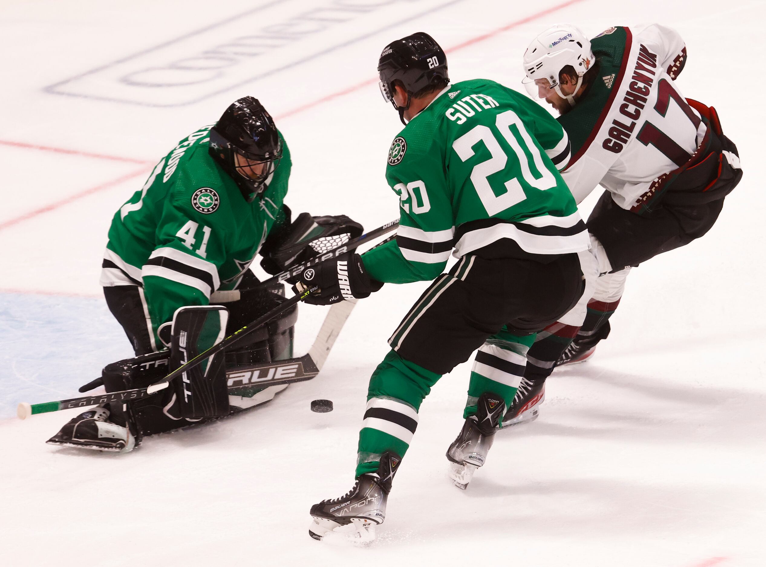 Stars – Jets: Dallas goalie Scott Wedgewood snags shoulder save