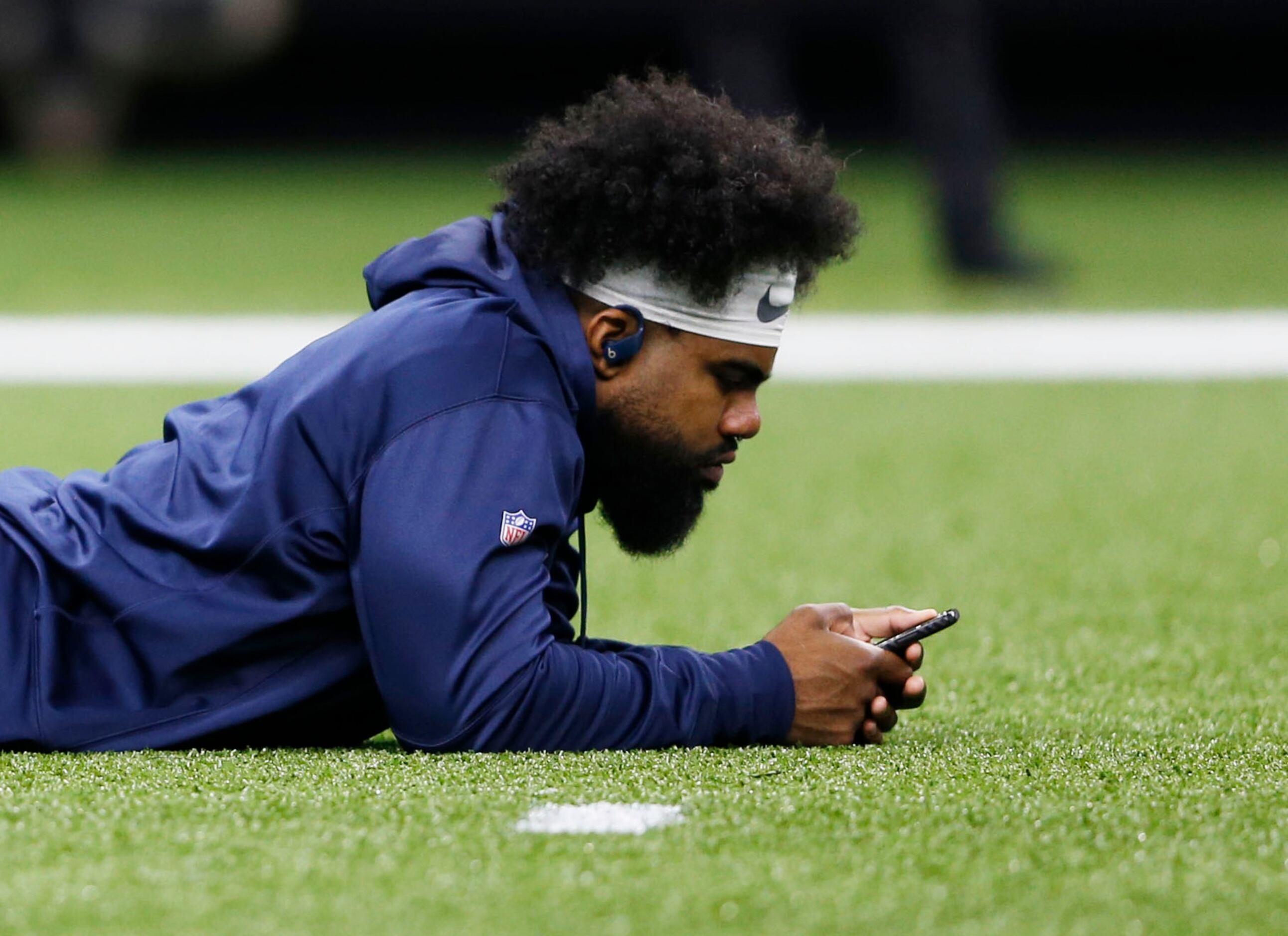 Ezekiel Elliott Rumors: Star Sends Message to Cowboys