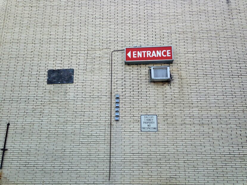 The old sign leading to the back entrance of the Cabana. Notice how it's not hooked up to...