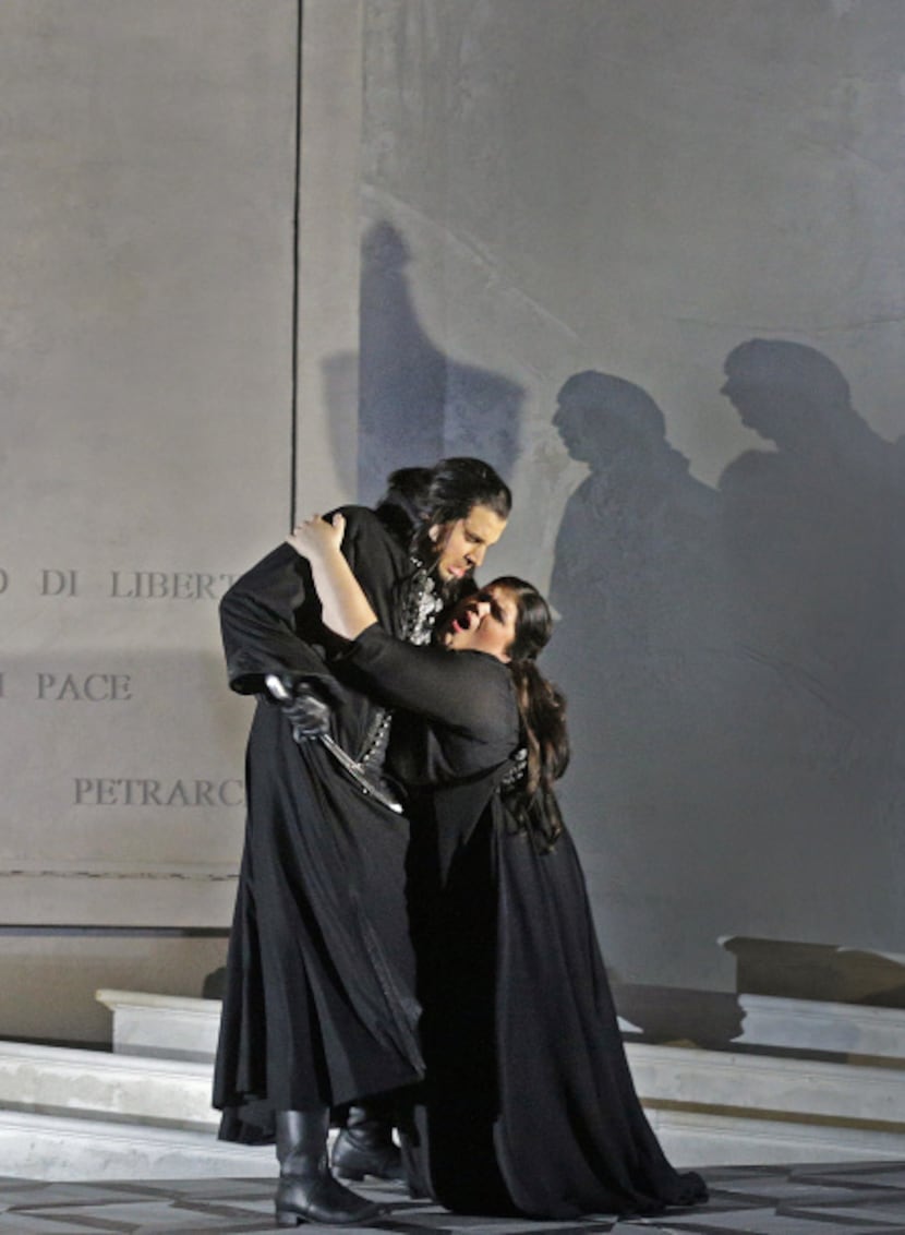 Luca Pisaroni as Maometto and  Leah Crocetto as Anna at Santa Fe Opera