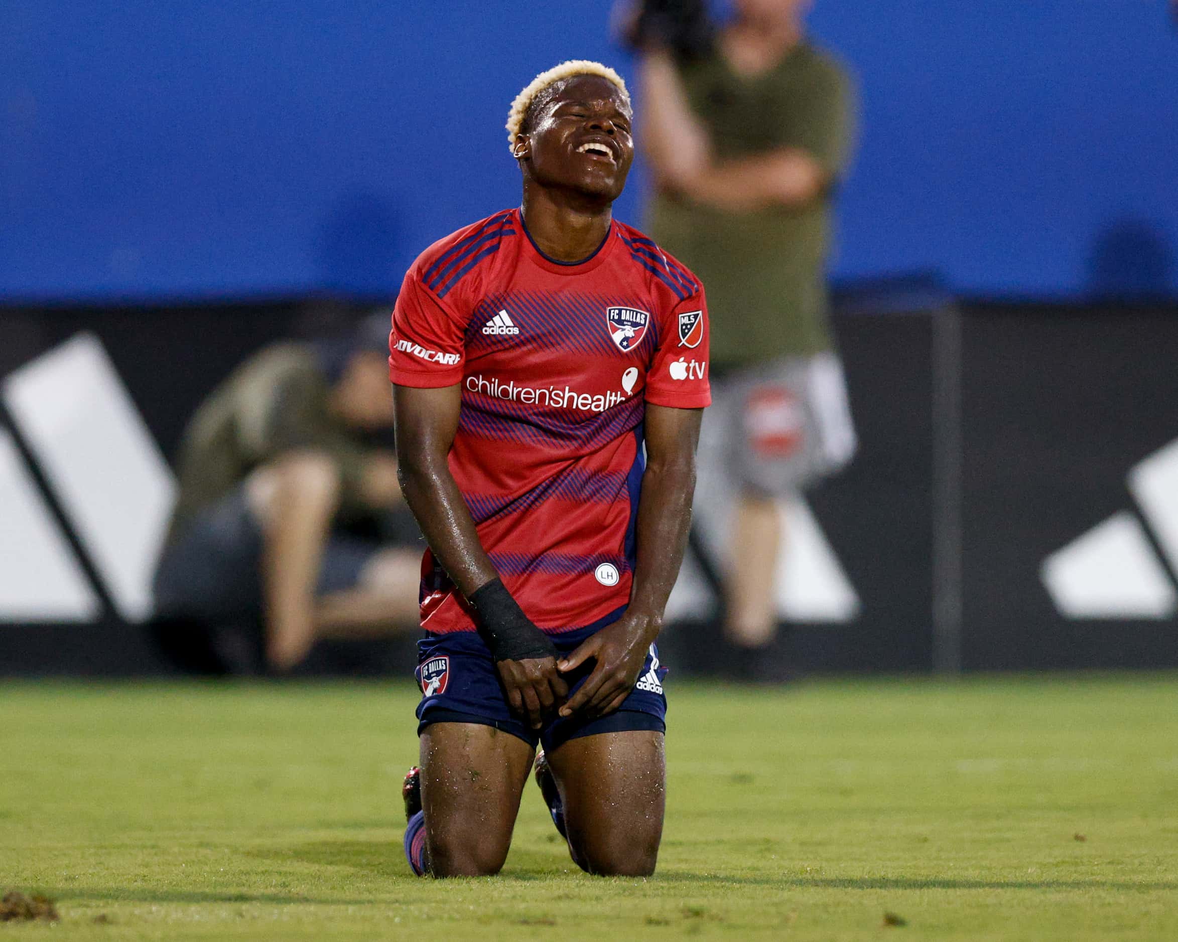 FC Dallas forward Bernard Kamungo (77) reacts after missing a shot attempt during the second...