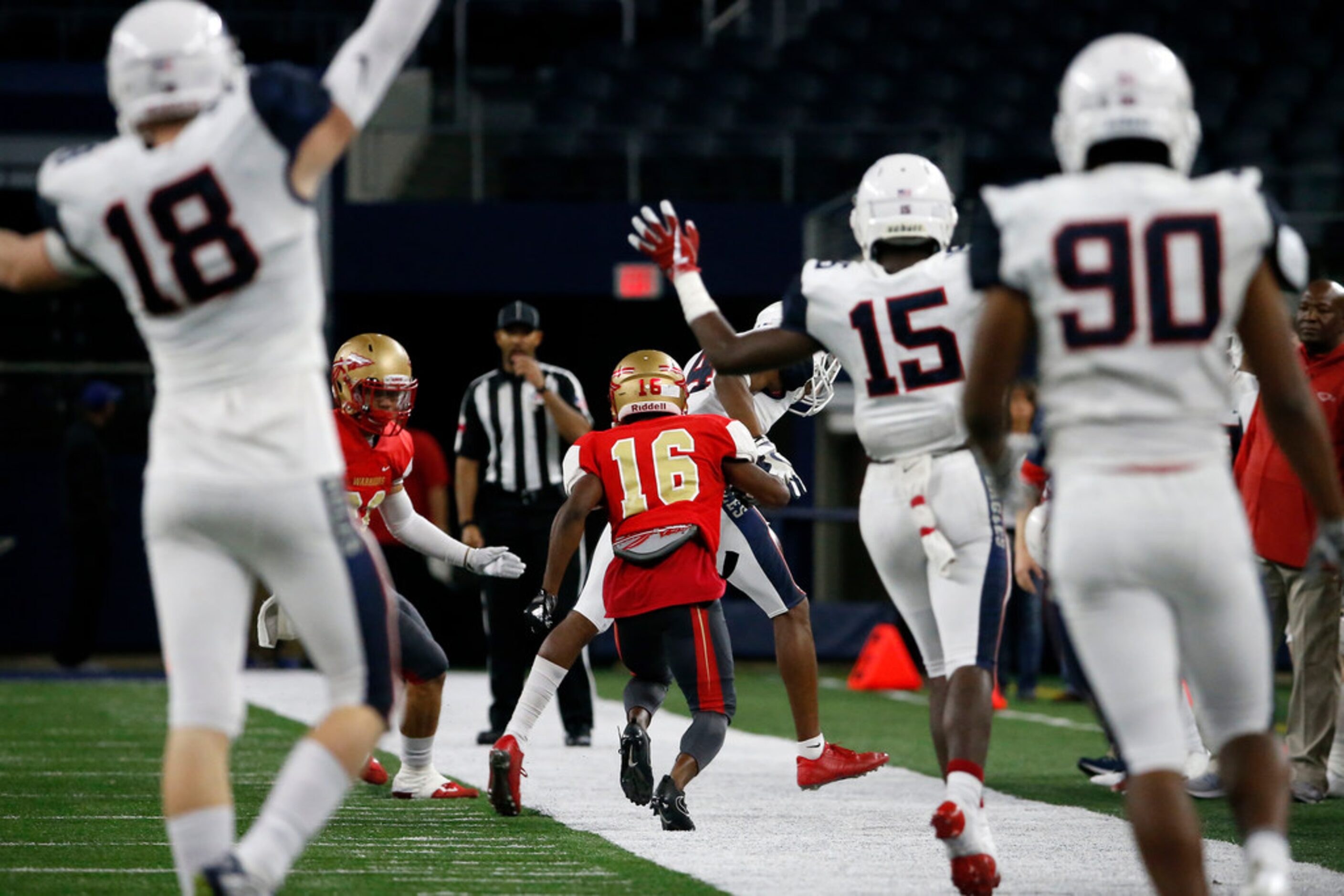 Allen's Jevon Jones (4) intercepts a pass intended for South Grand Prairie's Terrell...