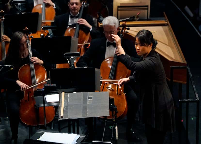 Chi-Chen Madeleine Tsai conducts the Dallas Symphony Orchestra during the Hart Institute for...