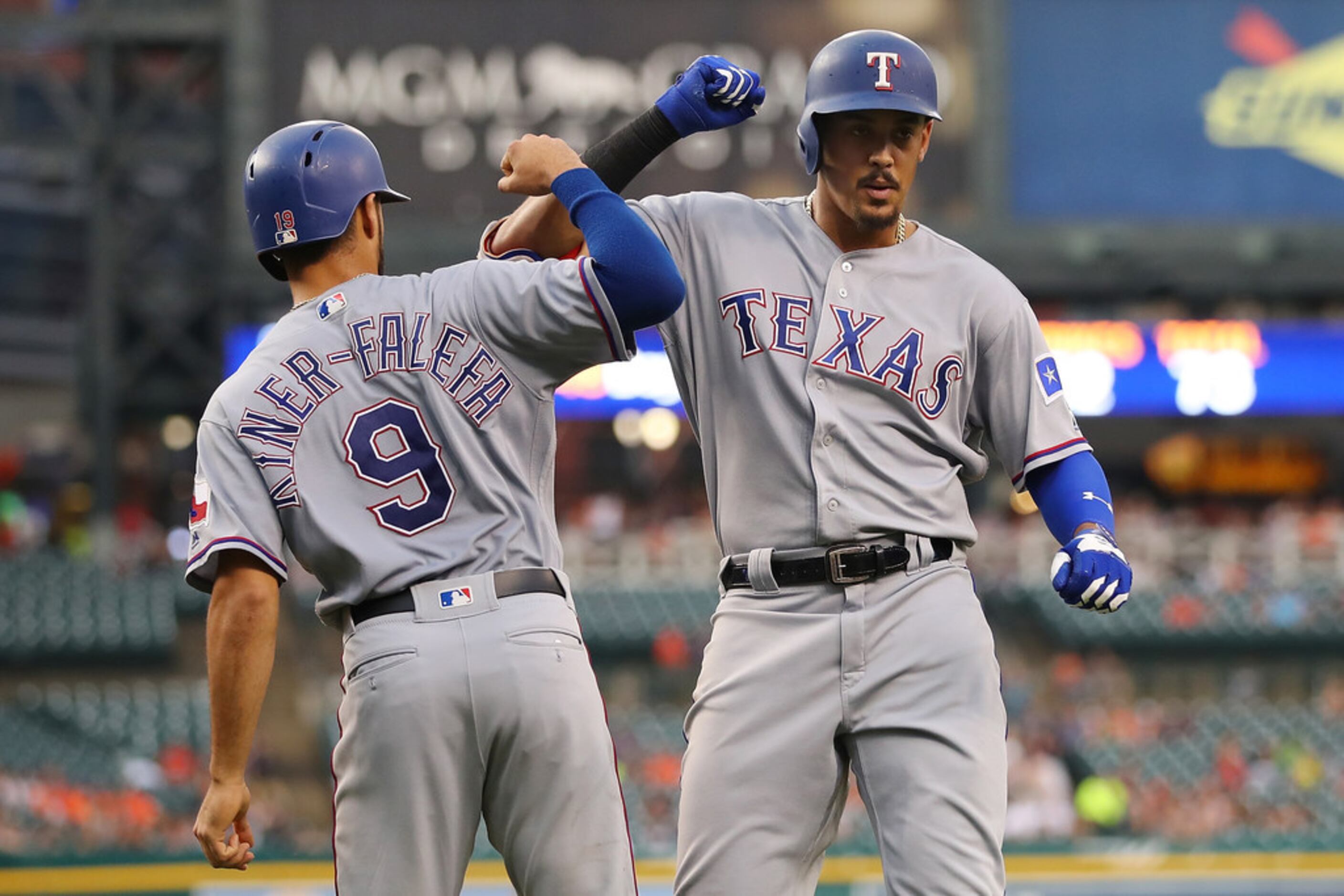 Austin Bibens-Dirkx and Isiah Kiner-Falefa gave the Rangers a truly unique  lineup on Thursday